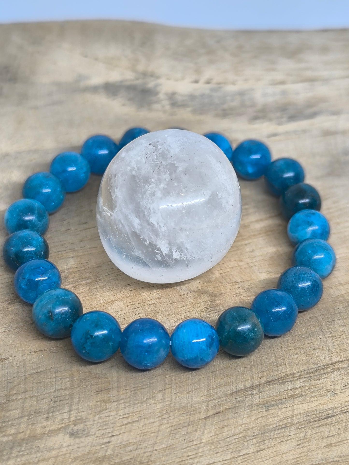 Bracelet femme en Apatite "Clarté et Équilibre"