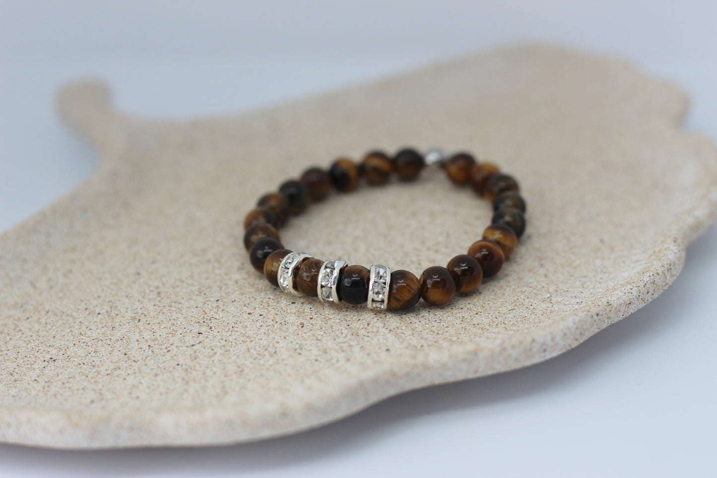Bracelet Enfant en Œil de Tigre - Le Compagnon Audacieux pour Petites Aventures