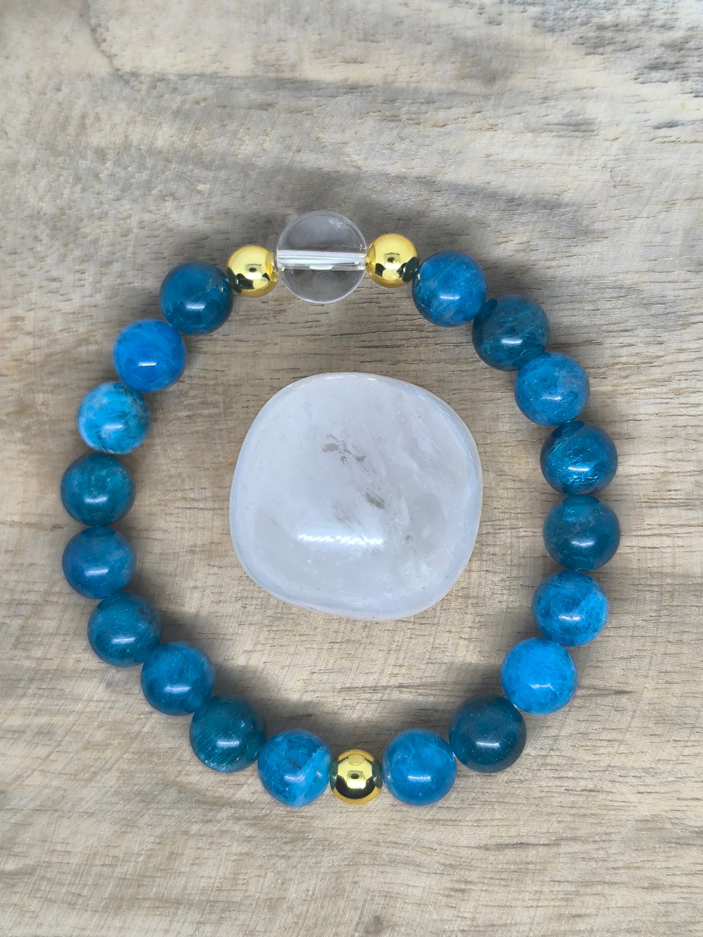 Bracelet femme en Apatite "Clarté et Équilibre"